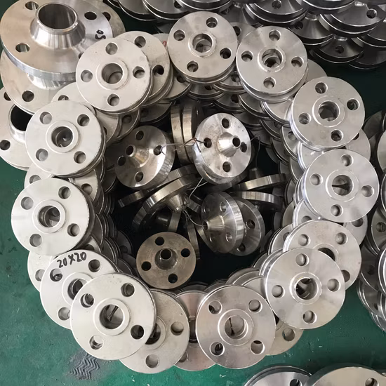 Raccord de tuyau en Chine ASME B16.9 Acier inoxydable 304L/acier au carbone A105 forgé/plat/slip-on/orifice/ joint à recouvrement/soudage soket/aveugle/brides à souder
